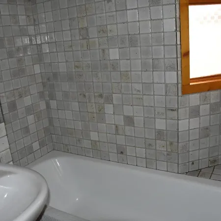 Au Centre De Pralognan, Proche Telepherique Et Commerces - Fr-1-464-132 Apartment